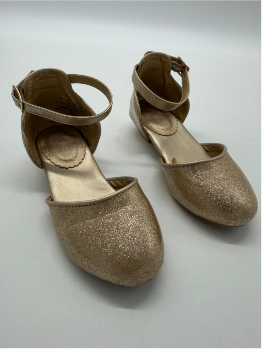 DISNEY Gold Sparkle Dress Shoe Size 9C